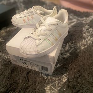 Toddler Girl’s Super Star Adidas 9c